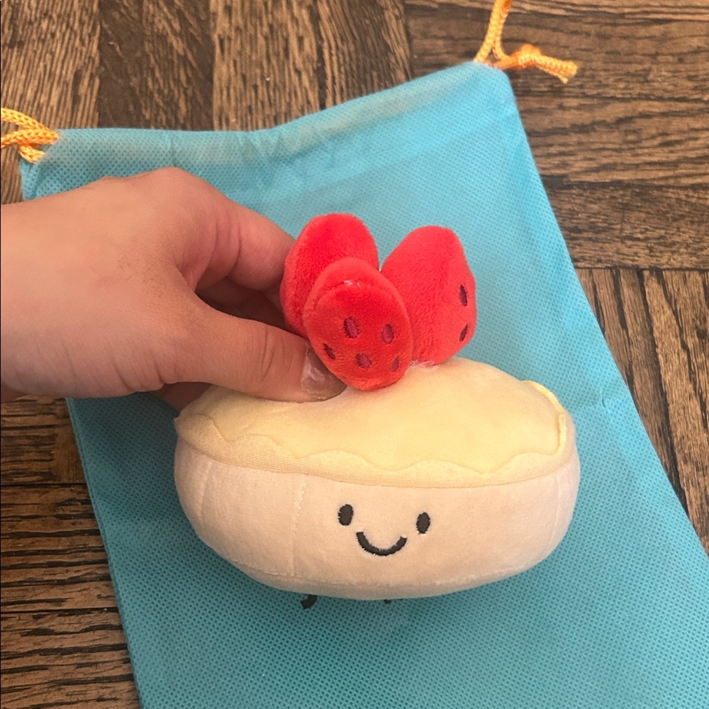 Tart keychain